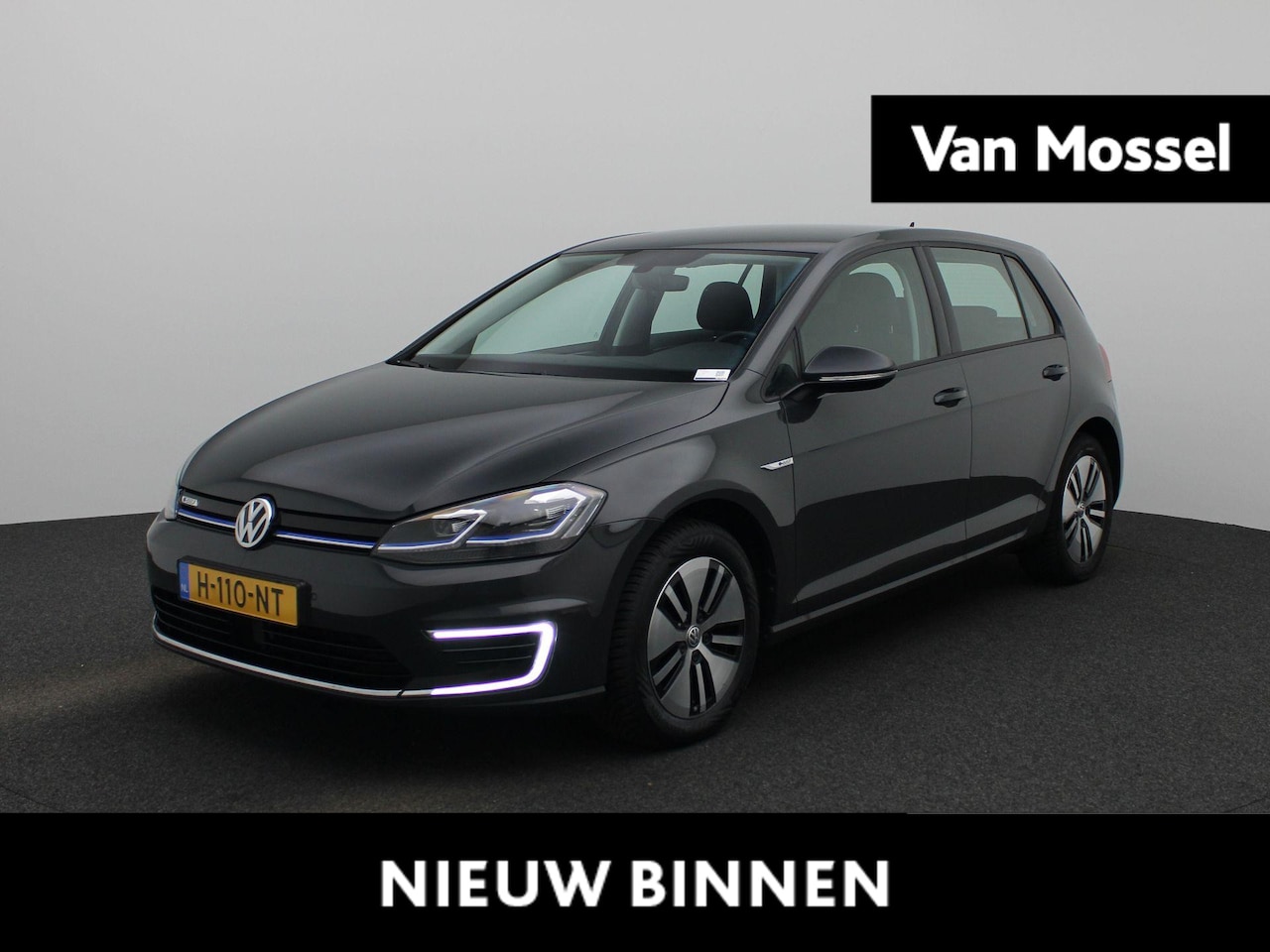 Volkswagen e-Golf - E-DITION | Automaat | LMV | Navigatie | Parkeer sensoren | Bluetooth | Climate control - AutoWereld.nl