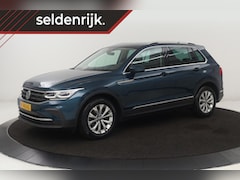 Volkswagen Tiguan - 1.5 TSI Life | Stoelverwarming | Trekhaak | LED Plus | Camera | Massage | Navigatie | Adap