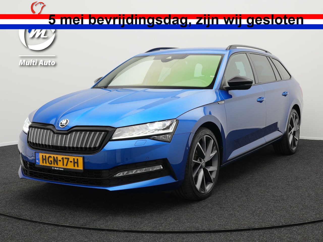 Skoda Superb Combi - 1.4 TSI iV Sportline Business Plug In Hybrid PHEV | Carplay | Trekhaak af Fabriek  | Adapt - AutoWereld.nl