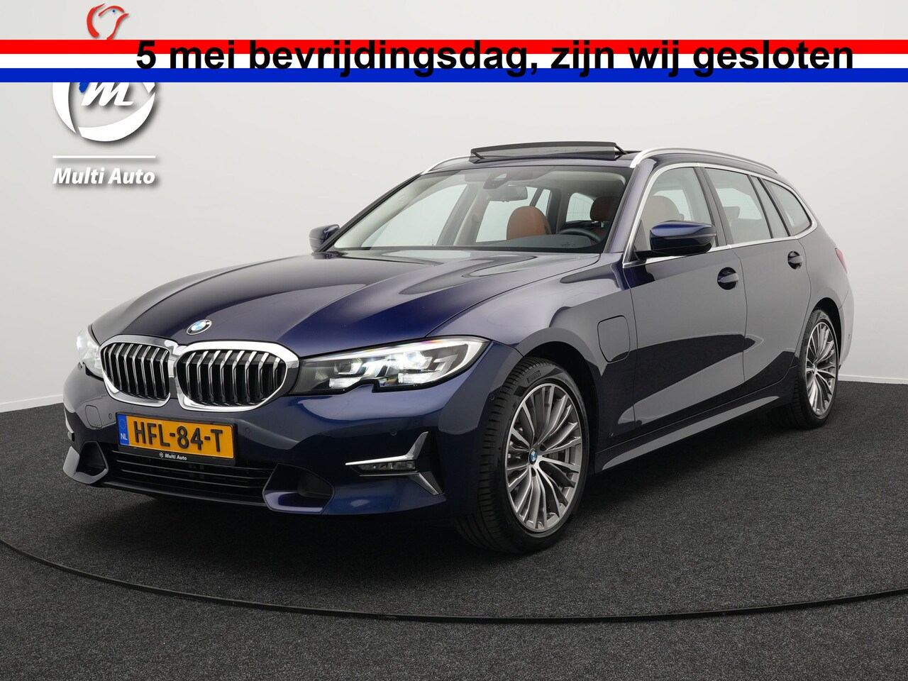 BMW 3-serie Touring - 330e Luxury Line Plug-in Hybrid PHEV | Trekhaak af Fabriek | Panodak | Adaptive Onderstel - AutoWereld.nl