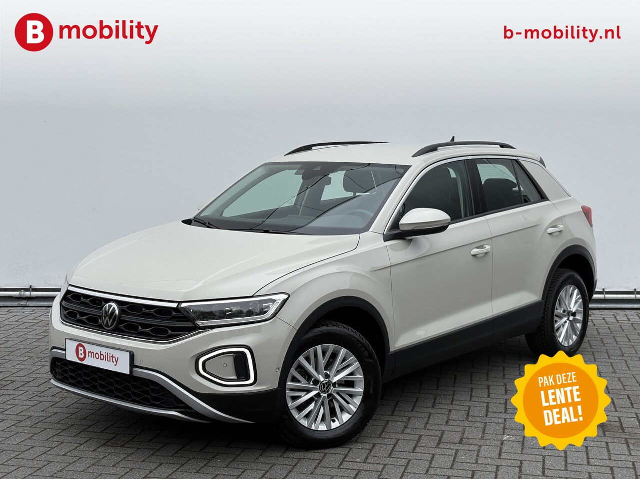 Volkswagen T-Roc - 1.5 TSI 150PK Life Business DSG Automaat Stoelverwarming | Apple CarPlay | Adaptive Cruise - AutoWereld.nl
