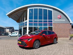 Toyota Corolla Touring Sports - 2.0 Hybrid Dynamic Team D