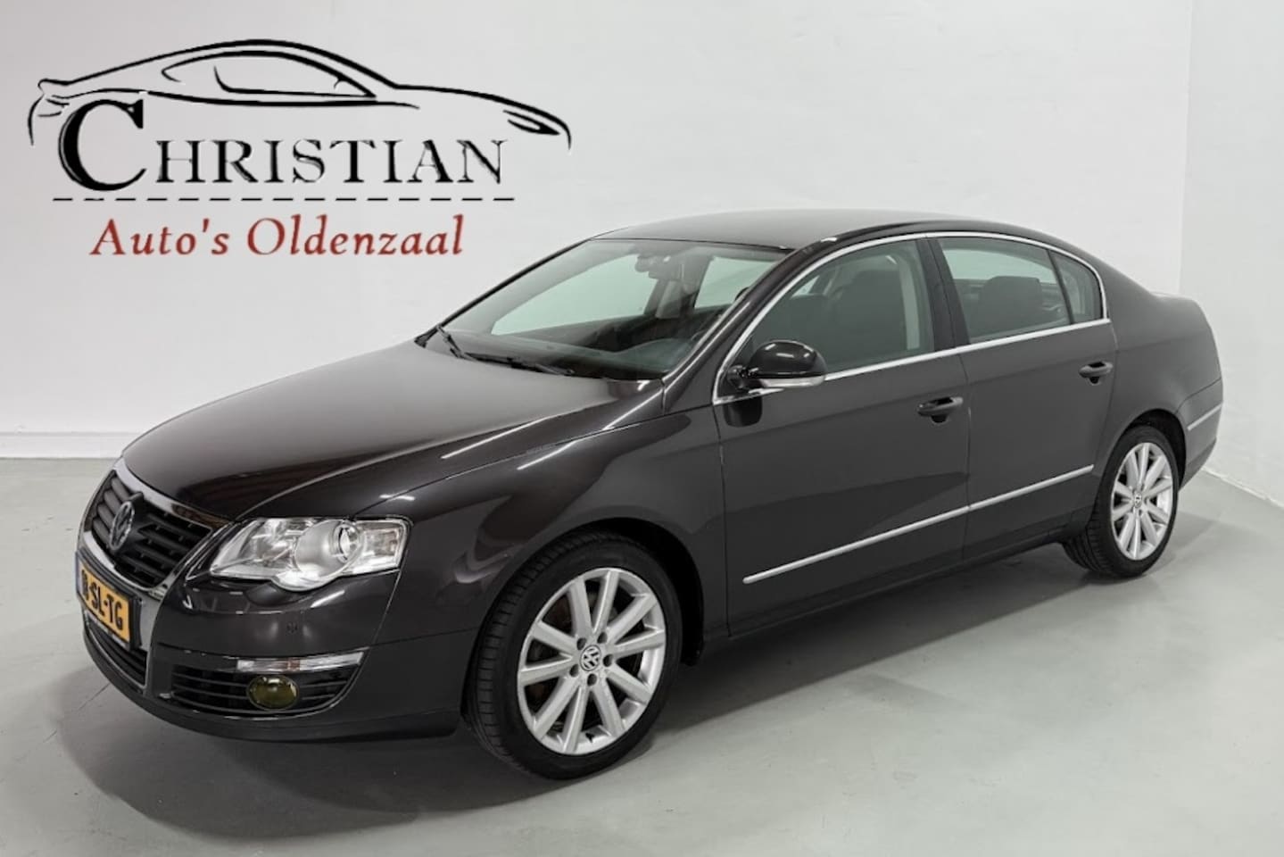 Volkswagen Passat - 2.0 FSI Comfortline | PARKSENS. V/A | CLIMA - AutoWereld.nl