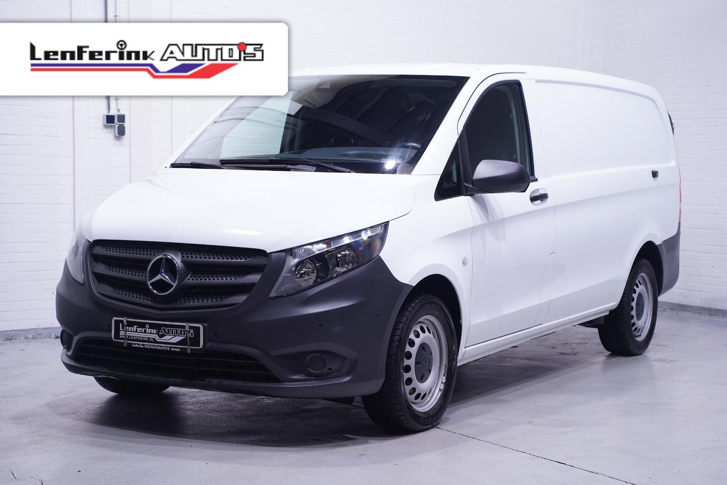 Mercedes-Benz Vito - 119 CDI 190 pk Automaat 4x4 Lang Airco, Camera Laadruimte Pakket, Lane en Side assist, PDC - AutoWereld.nl