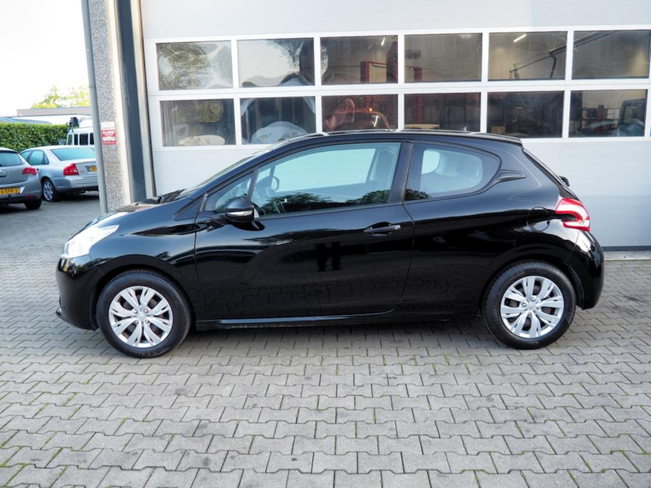 Peugeot 208 - Access 1.0 VTi AIRCO CRUISE NL AUTO.