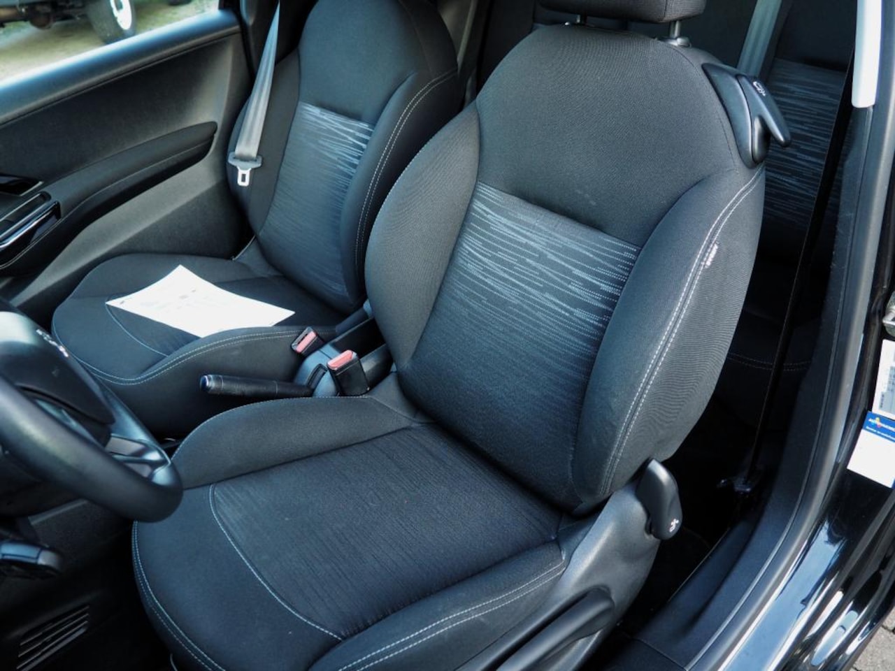 Peugeot 208 - Access 1.0 VTi AIRCO CRUISE NL AUTO.