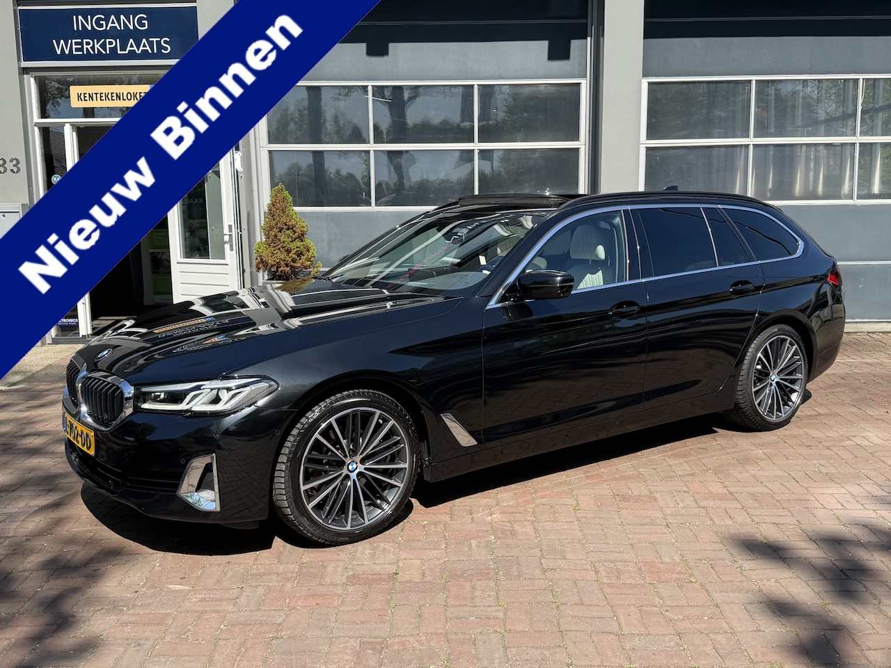 BMW 5-serie Touring - 520i High Executive | Pano | Leder |  04-2021 86.473 KM - AutoWereld.nl