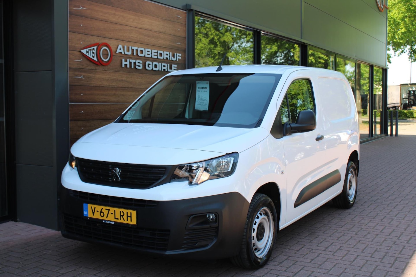 Peugeot Partner - 1.2 PureTech Premium 1.2 PureTech Premium - AutoWereld.nl