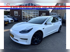 Tesla Model 3 - RWD Plus Trekhaak, Panoramadak, Camera