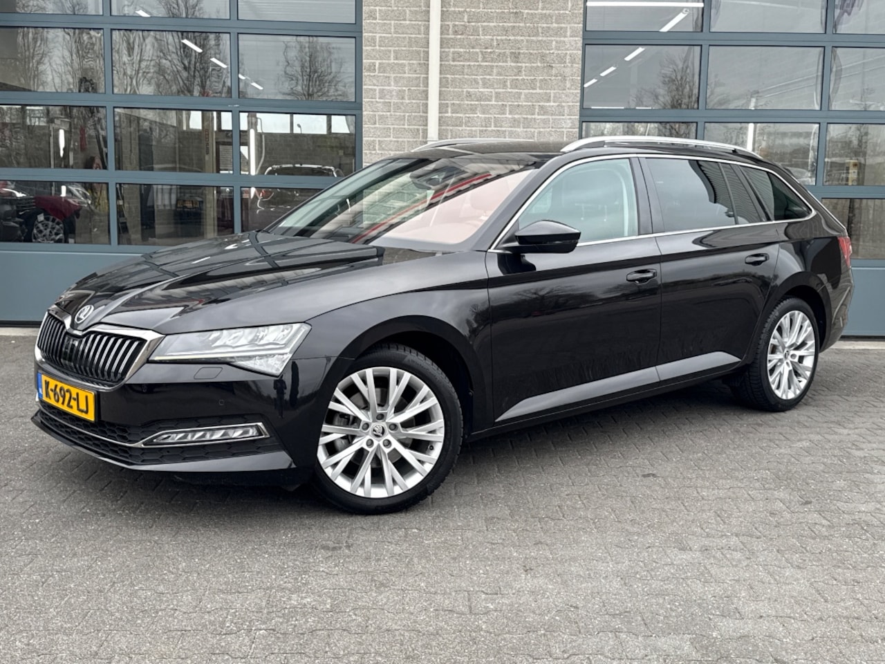 Skoda Superb Combi - 1.5 TSI ACT Business Edition 1.5 TSI ACT Business Edition - AutoWereld.nl