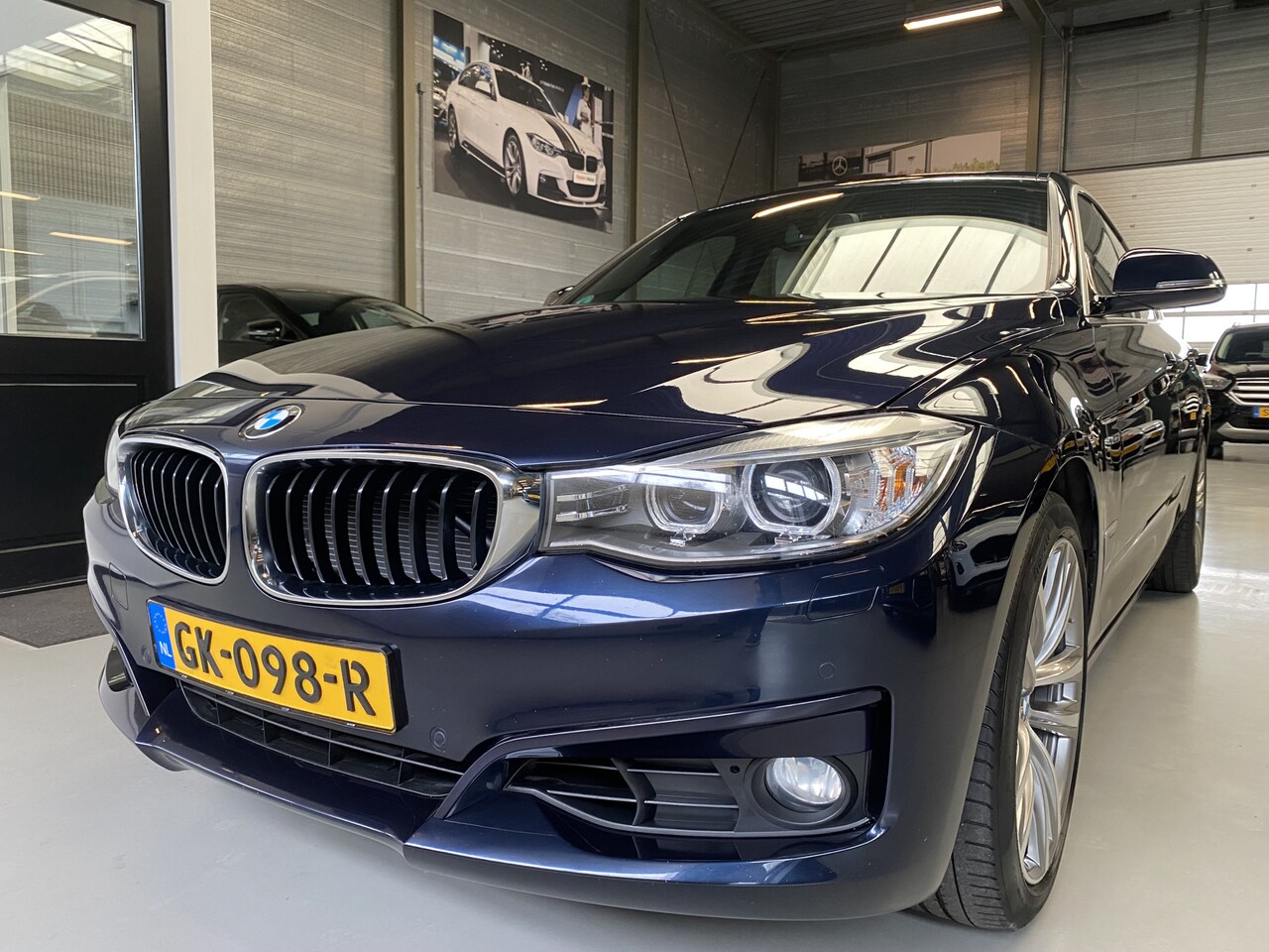 BMW 3-serie Gran Turismo - 320i High Executive Leder, Navi, Pano - AutoWereld.nl