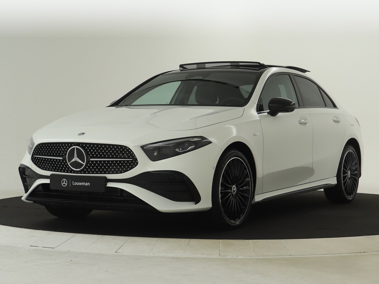 Mercedes-Benz A-klasse - 250 e Business Solution AMG | AMG Line Plus pakket | Nightpakket | Parkeerpakket met 360°- - AutoWereld.nl