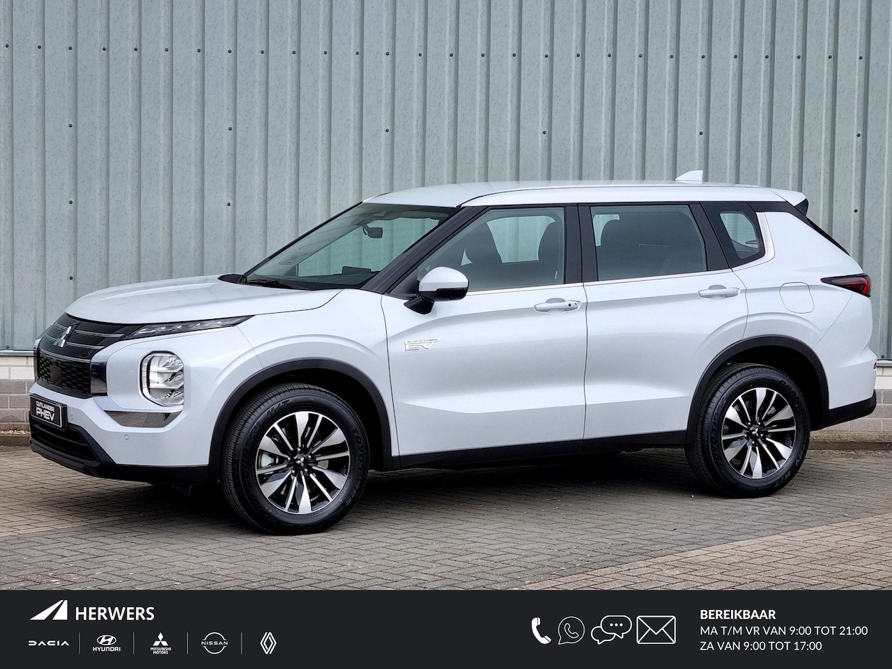 Mitsubishi Outlander - 2.4 PHEV Pure / €2000,- Introductievoordeel  / Rijklaarprijs / Elektrische Range 86 KM WLT - AutoWereld.nl