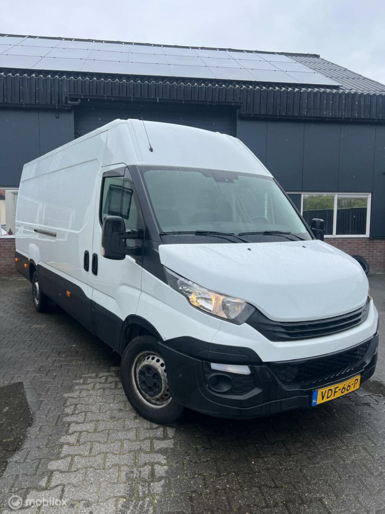 Iveco Daily - 35C14V 2.3 410 H2 35C14V 2.3 410 H2 - AutoWereld.nl