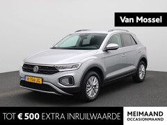 Volkswagen T-Roc - 1.5 TSI Life | AUTOMAAT | VIRTUAL COCKPIT | APPLE CARPLAY | PARKEERSENSOREN VOOR + ACHTER