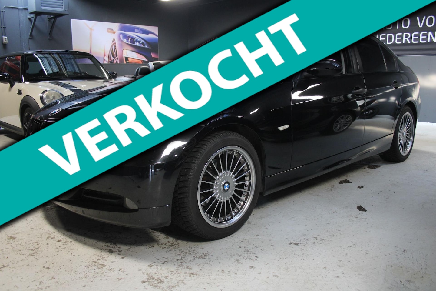BMW 3-serie - 320i / nieuwe apk / airco / stoelverwarm. / - AutoWereld.nl