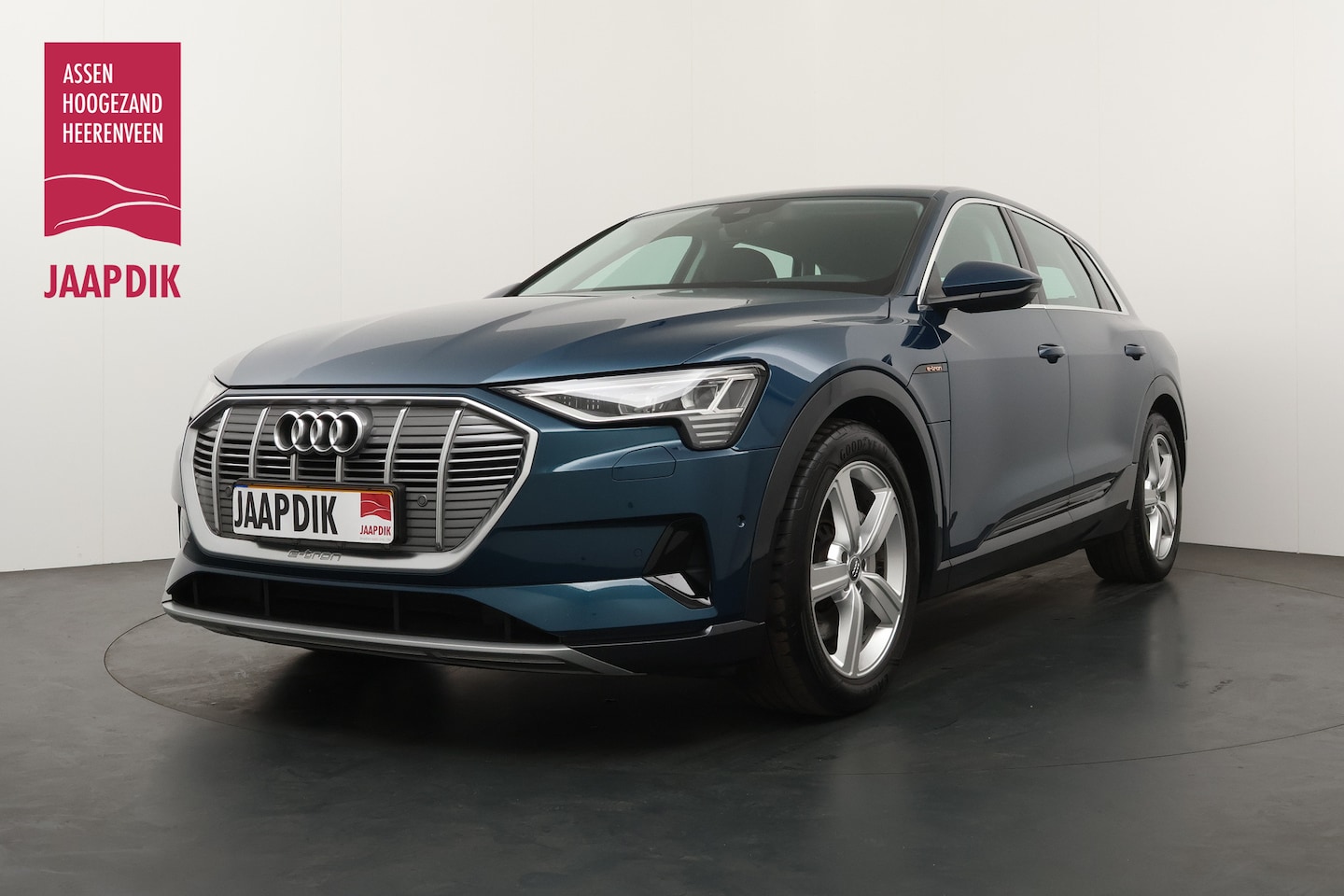 Audi e-tron - e-tron 55 quattro 408 PK advanced 95 kWh AUTOMAAT / NAVI / CLIMA / CRUISE / FULL LED / PDC - AutoWereld.nl