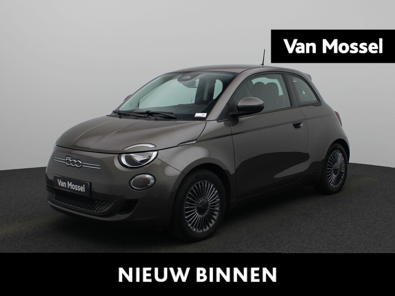 Fiat 500 - Icon 42 kWh | ACHTERUITRIJCAMERA | NAVIGATIE | CRUISECONTROL | PARKEERSENSOREN | STOELVERW - AutoWereld.nl
