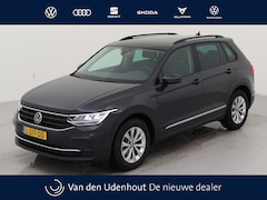 Volkswagen Tiguan - 1.5 TSI Life Executive | Navi | Trekhaak | Verwacht