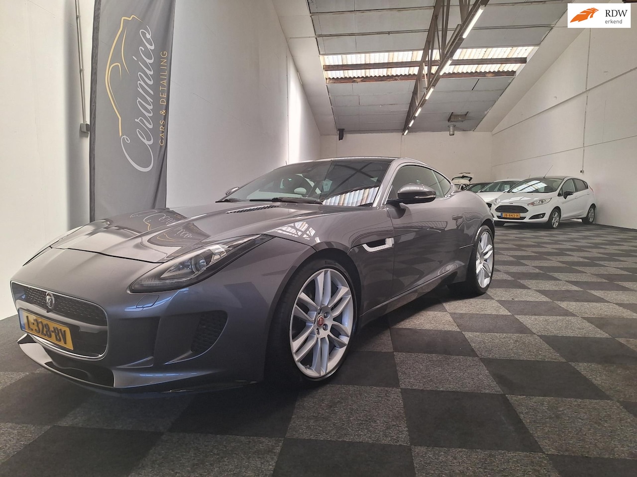 Jaguar F-type - 2015.3.0 V6 Coupé 400 pk. MET SLECHTS 62.000 km. - AutoWereld.nl