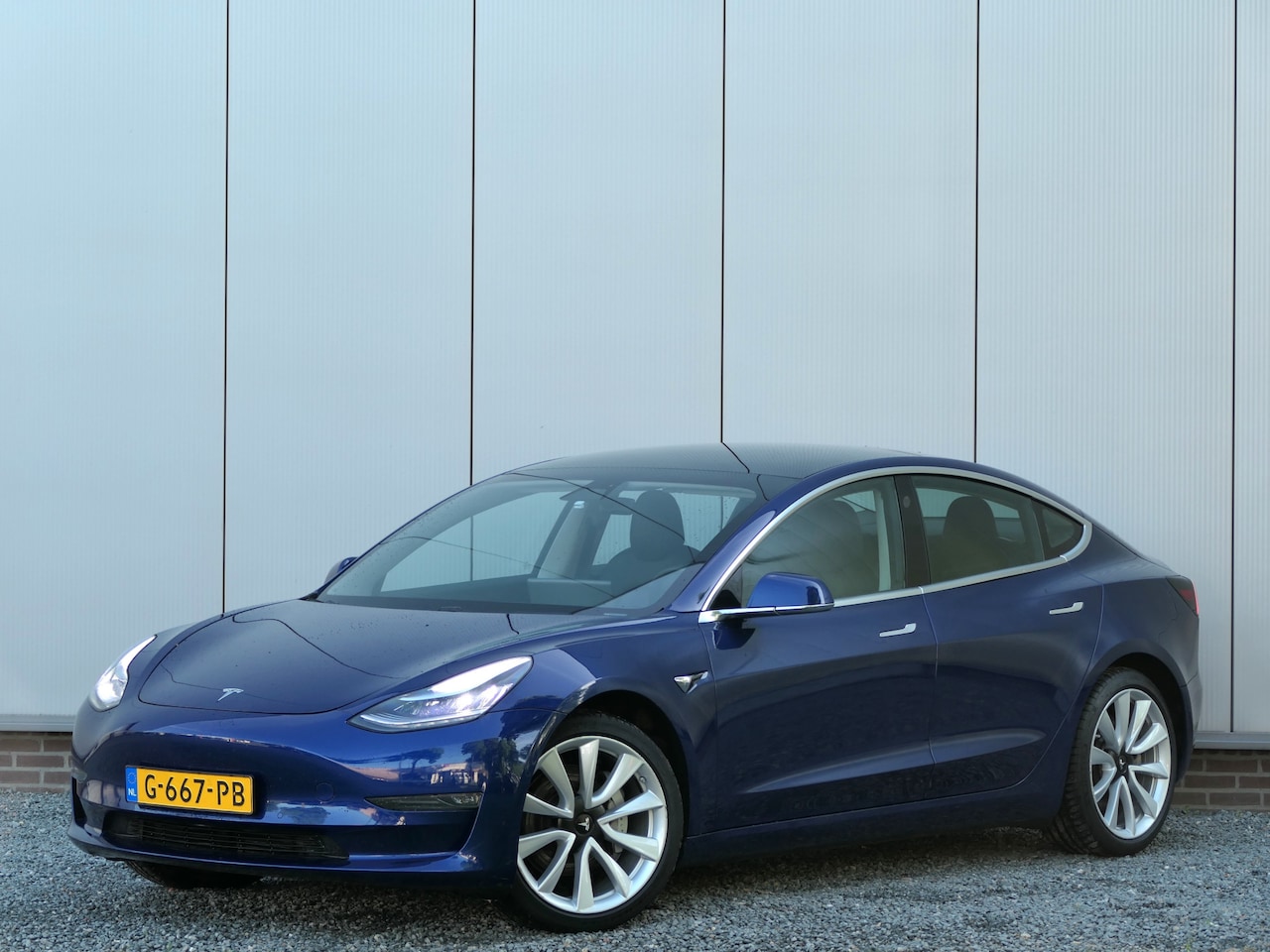 Tesla Model 3 - Long Range RWD Long Range AWD 75 kWh - AutoWereld.nl