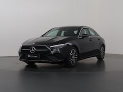 Mercedes-Benz A-klasse - 180 Star Edition Limousine | Apple Carplay/Android Auto | Achteruitrijcamera | Stoelverwar