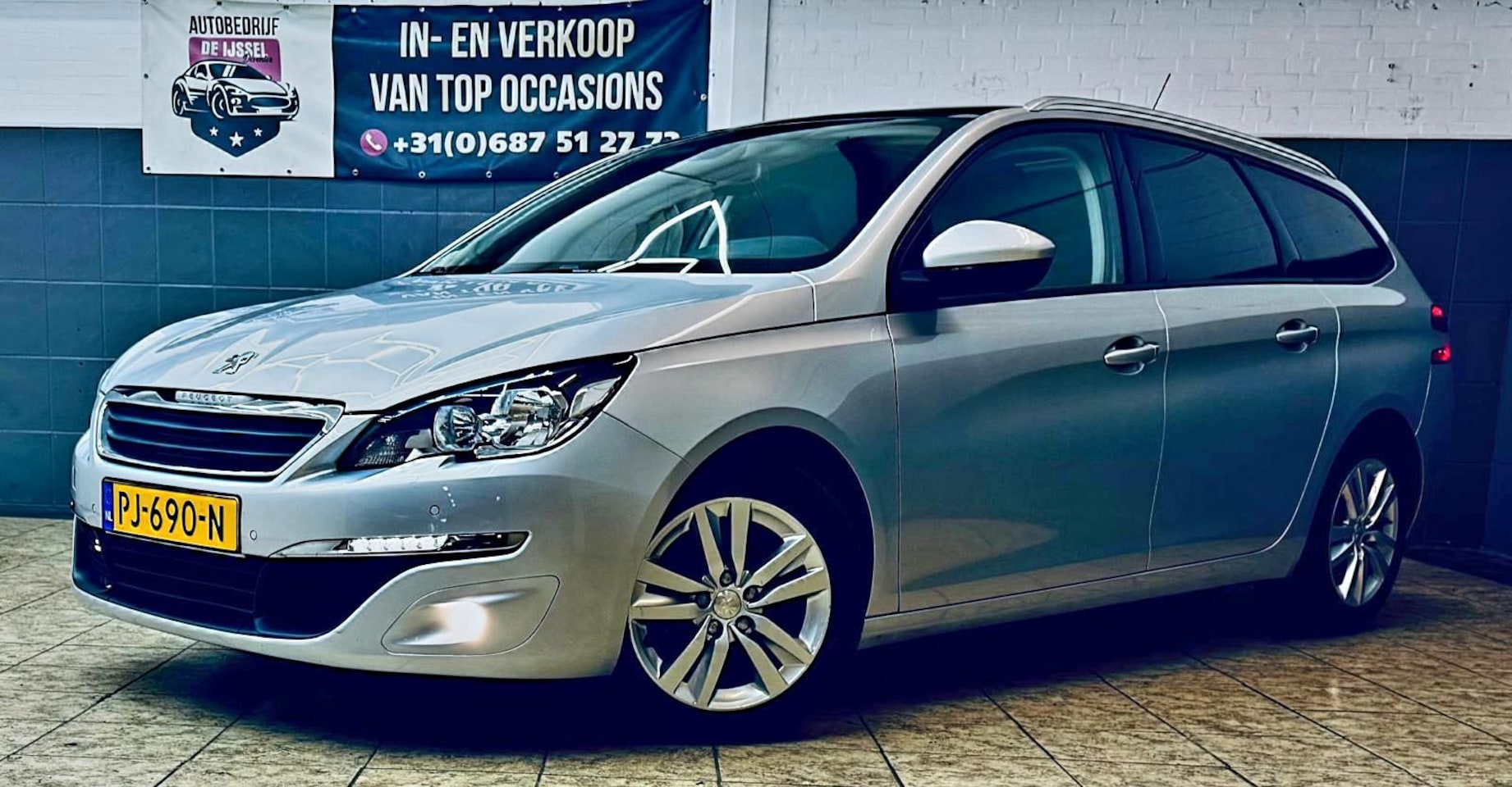 Peugeot 308 SW - 1.2 PureTech Blue Lion/2DE EIG/RIJKLAAR/TOP STAAT/ - AutoWereld.nl
