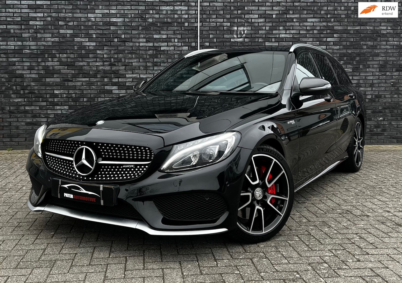 Mercedes-Benz C-klasse Estate - 43 AMG 4MATIC 367pk|Panorama|ADS|Alcantara/Leder|AMG Remmen|Elektrische stoelen - AutoWereld.nl