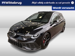 Volkswagen Golf - 2.0 TSI GTI Clubsport / Panorama dak / IQ Light / Black Style / 19 Inch / Head Up Display