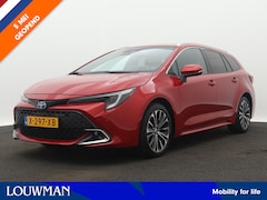 Toyota Corolla Touring Sports - 1.8 Hybrid 140 First Edition | Navigatie | Parkeercamera + Sensoren | Stoelverwarming |