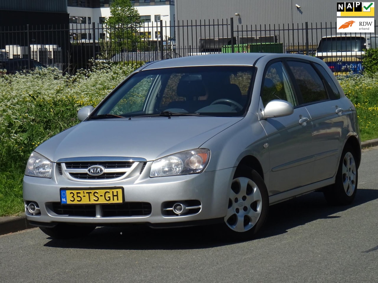 Kia Cerato - 1.6-16V LX NAP/ANDROID/CAMERA/AIRCO/PDC/NW APK - AutoWereld.nl