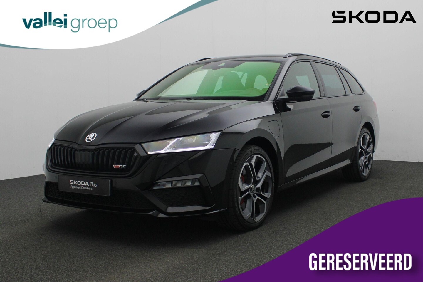 Skoda Octavia Combi - 1.4 TSI 245 pk DSG RS iV PHEV Business | Trekhaak | Matrix LED | Adaptief onderstel | Acht - AutoWereld.nl