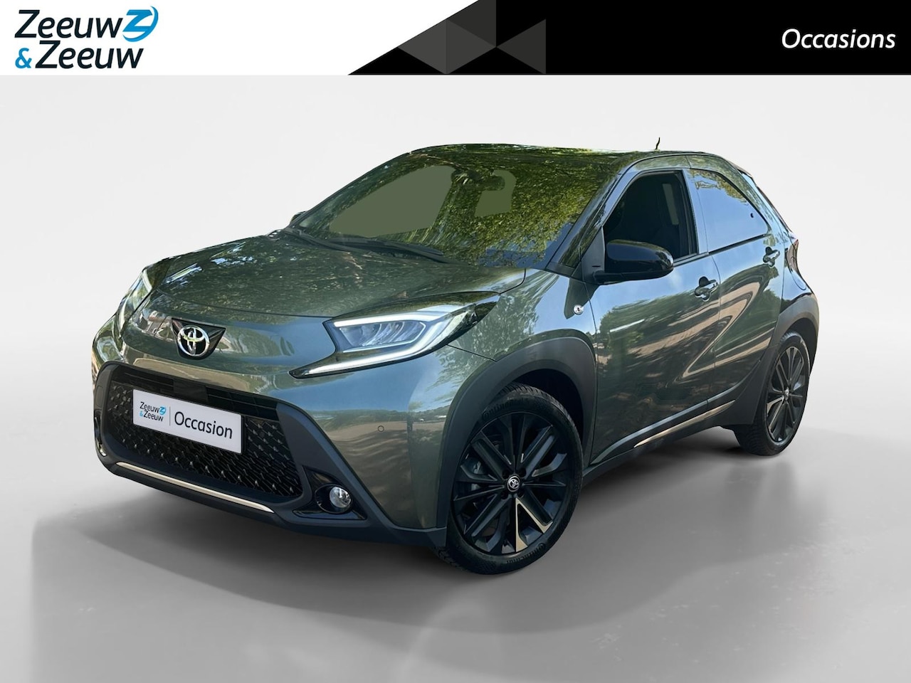 Toyota Aygo X - 1.0 VVT-i S-CVT Premium Two-tone Automaat | Trekhaak | Camera | Stoelverwarming | JBL Soun - AutoWereld.nl