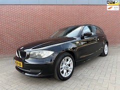 BMW 1-serie - 116i Executive 5-deurs / Airco / elektrische ramen / Stoelverwarming