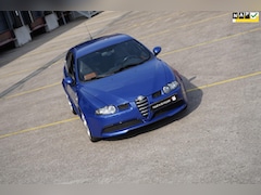 Alfa Romeo 147 - 3.2 V6 GTA