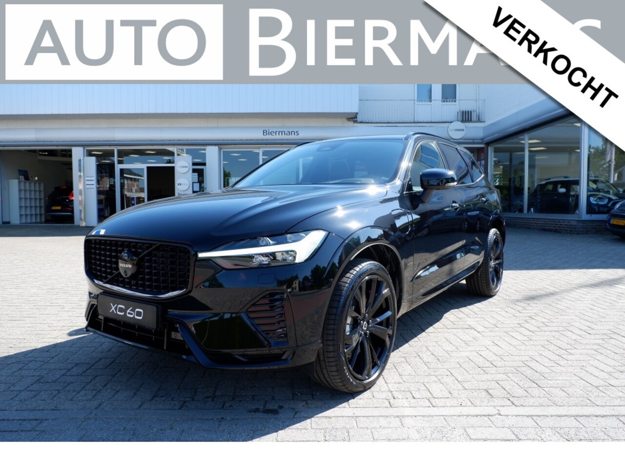 Volvo XC60 - 2.0 T6 AWD PHEV Long Range Ultra Black Ed Massage/Luchtvering/Pa - AutoWereld.nl