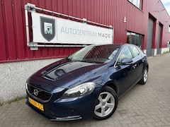 Volvo V40 - 2.0 D4 Summum Business // Navi // Clima // PDC // Cruise control
