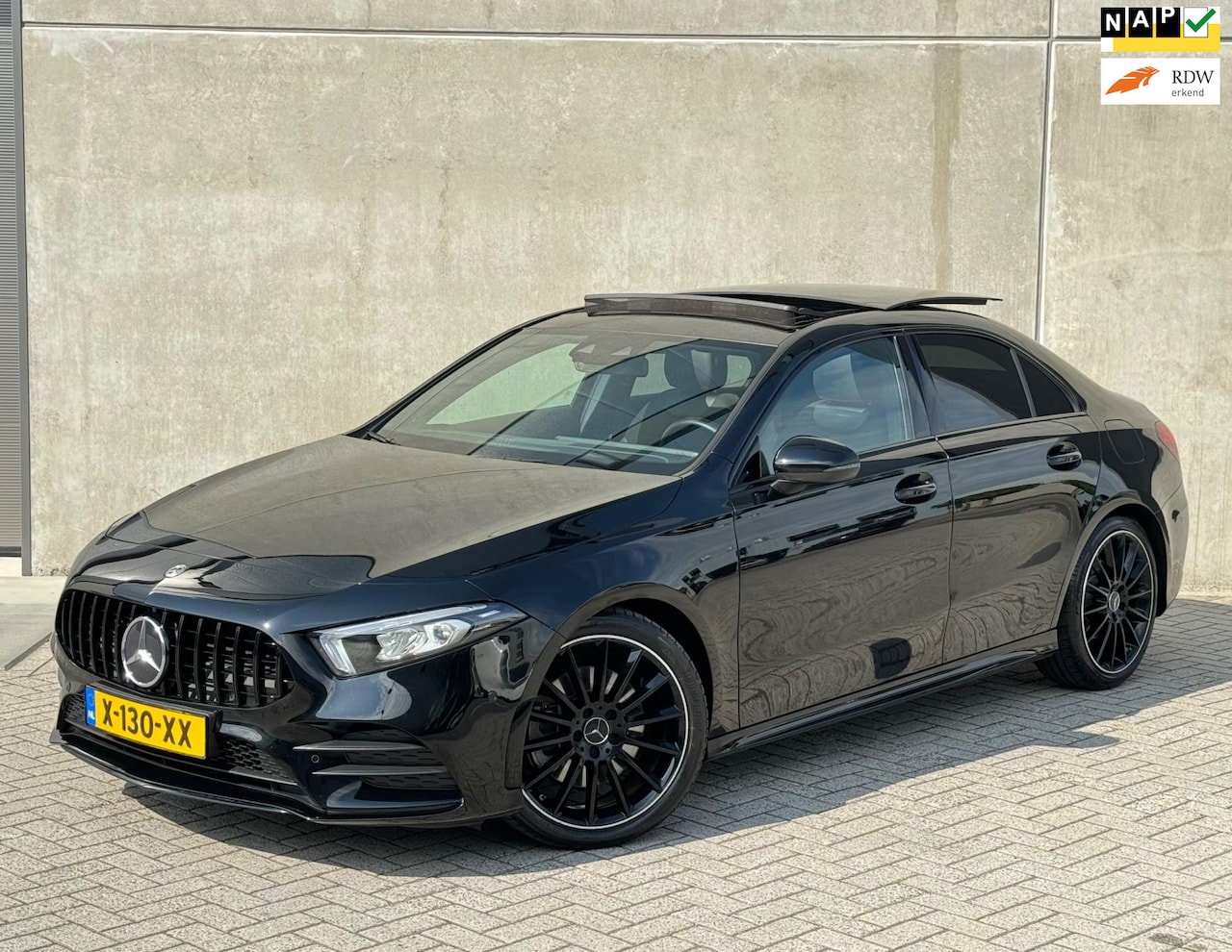 Mercedes-Benz A-klasse - 250 224pk AMG 2020 Zwart PANO|VOL OPTIE - AutoWereld.nl