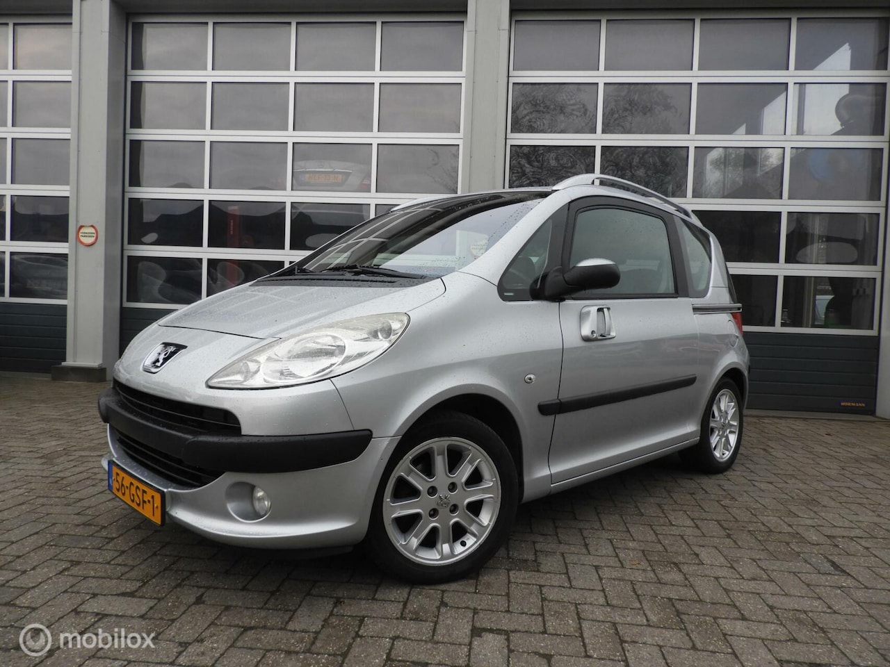 Peugeot 1007 - 1.4 Aangepaste stoel , Rolstoel - AutoWereld.nl