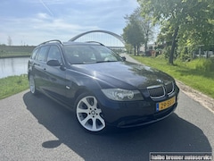 BMW 3-serie Touring - 325i |Trekhaak|PDC|Automaat|Half leer
