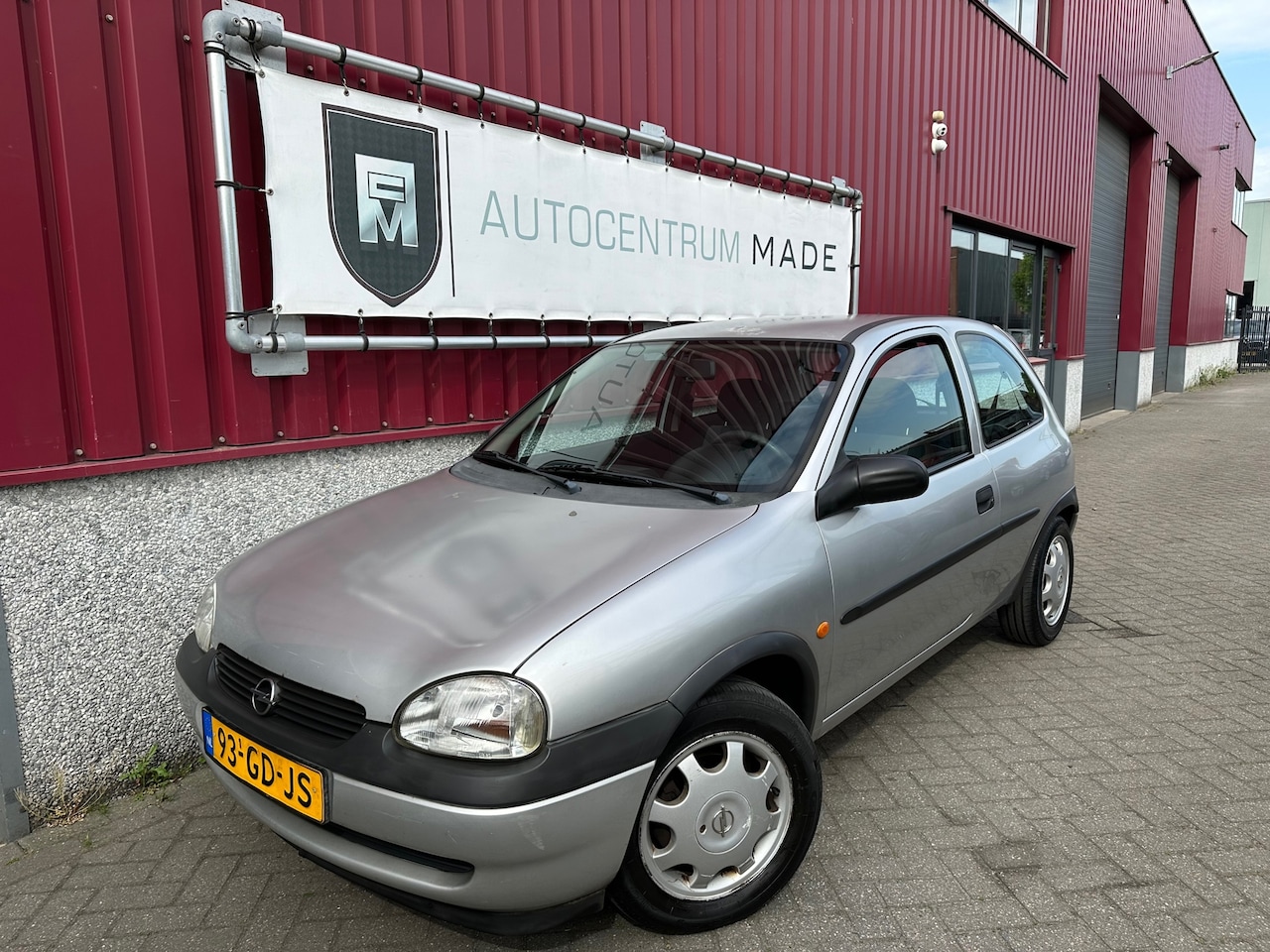 Opel Corsa - 1.2i-16V Strada // 105 DKM NAP // Automaat - AutoWereld.nl