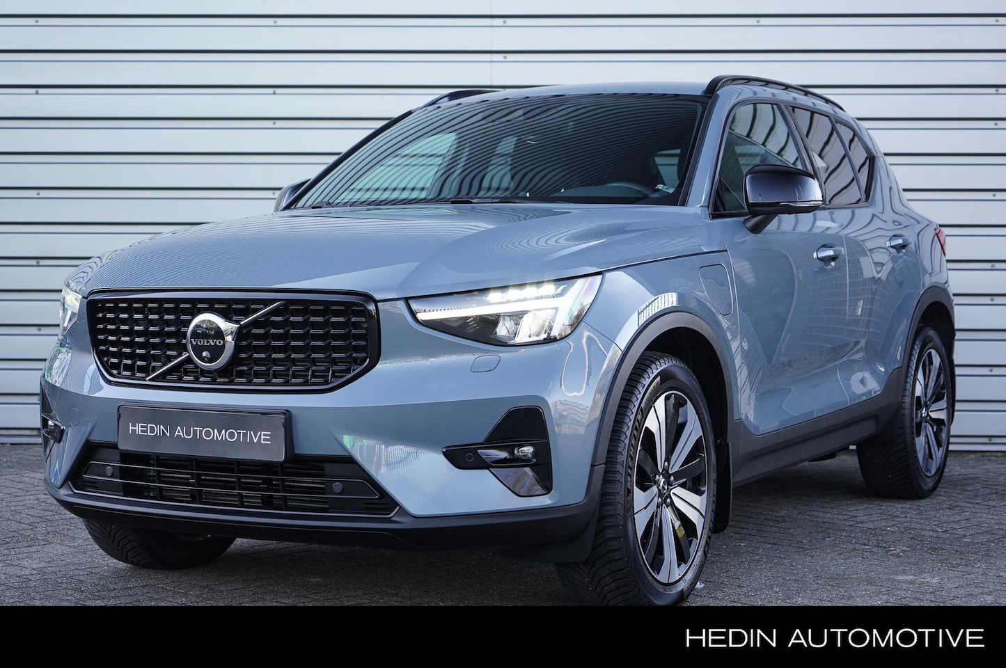 Volvo XC40 - T5 Plug-in hybrid Ultimate Bright | Adaptive Cruise | Pano. Dak | 360 Camera | Donker Glas - AutoWereld.nl