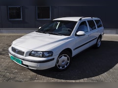 Volvo V70 - 2.4 Comfort Line, netto € 3.300, nwe koppeling & distributierie & gr beurt, bijtel vriende