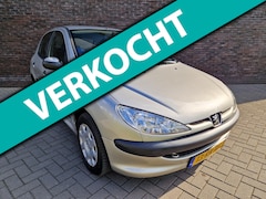 Peugeot 206 - 1.4 X-Design APK automaat airco 5 deurs UNIEK