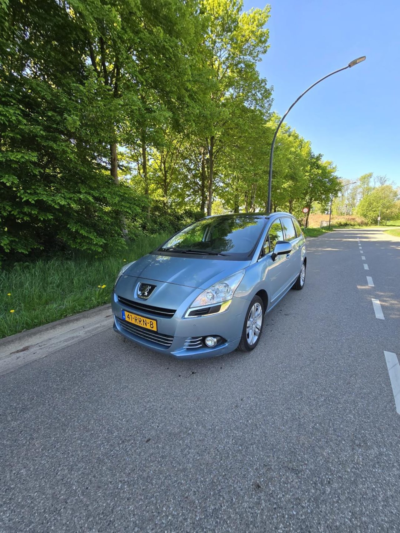 Peugeot 5008 - 1.6 THP Blue Lease Executive 7p. 1.6 THP Blue Lease Executive 7p. - AutoWereld.nl