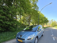 Peugeot 5008 - 1.6 THP Blue Lease Executive 7p