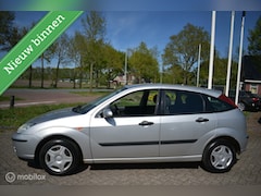 Ford Focus - 1.4-16V Ambiente 5DRS, '04|Airco|9-2025 APK