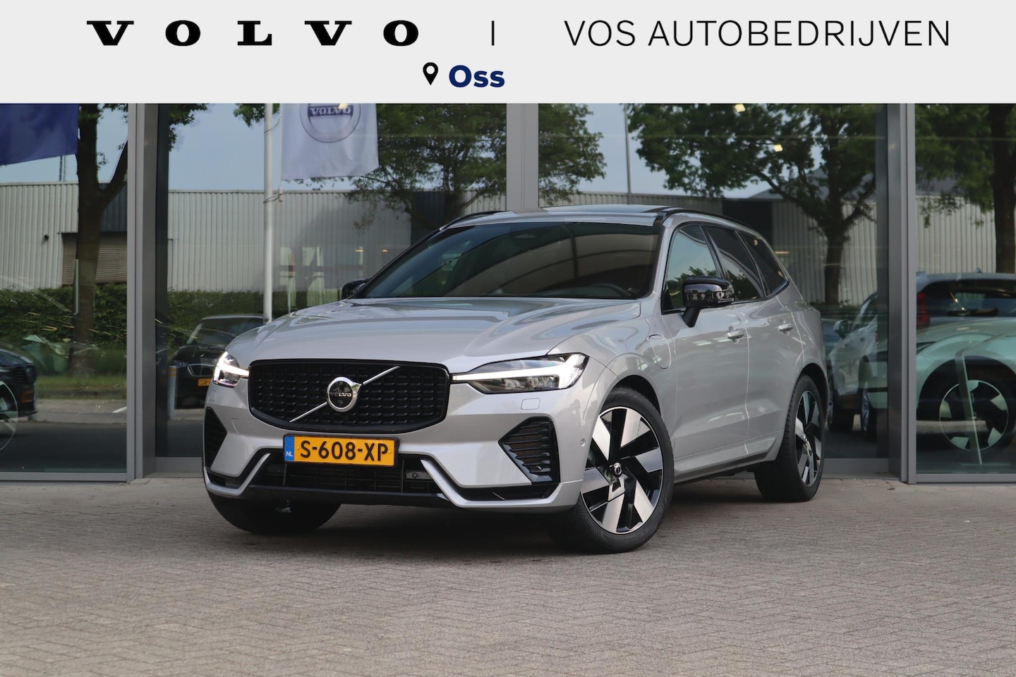 Volvo XC60 - 2.0 T6 Plug-in hybrid AWD Ultimate Dark | Bowers & Wilkins audiosysteem| Luchtvering| 360* - AutoWereld.nl