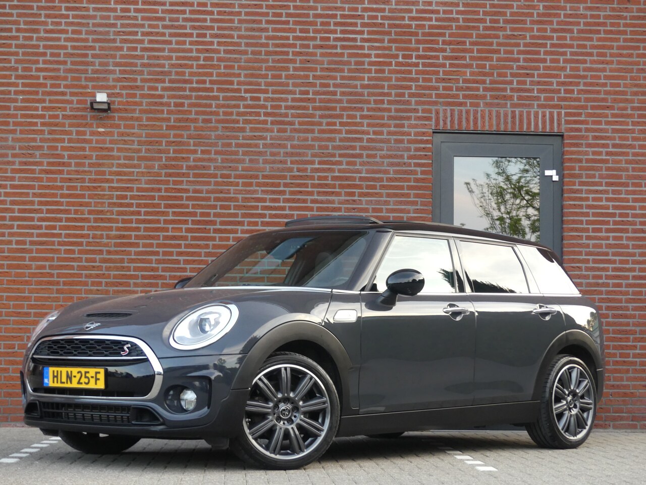 MINI Clubman - Mini 2.0 Cooper S Chili / Panoramadak - AutoWereld.nl