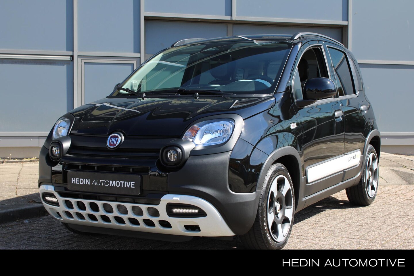 Fiat Panda - 1.0 Hybrid Pandina | Navigatie via Carplay | Airco | Parkeersensoren | Dakrails | 6-bak - AutoWereld.nl